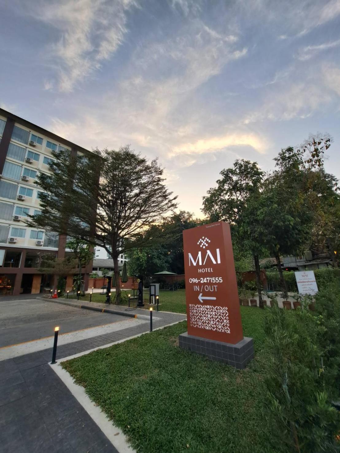 Mai Hotel Chiang Mai Exterior foto